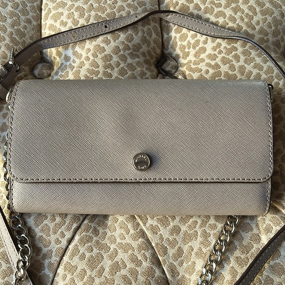 Michael Kors Handbags - Michael Kors crossbody convertible